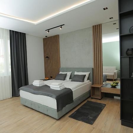 Bonanza Apartments Nis Bagian luar foto